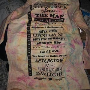 LOVER TAYLOR SWIFT Longr Sleeves